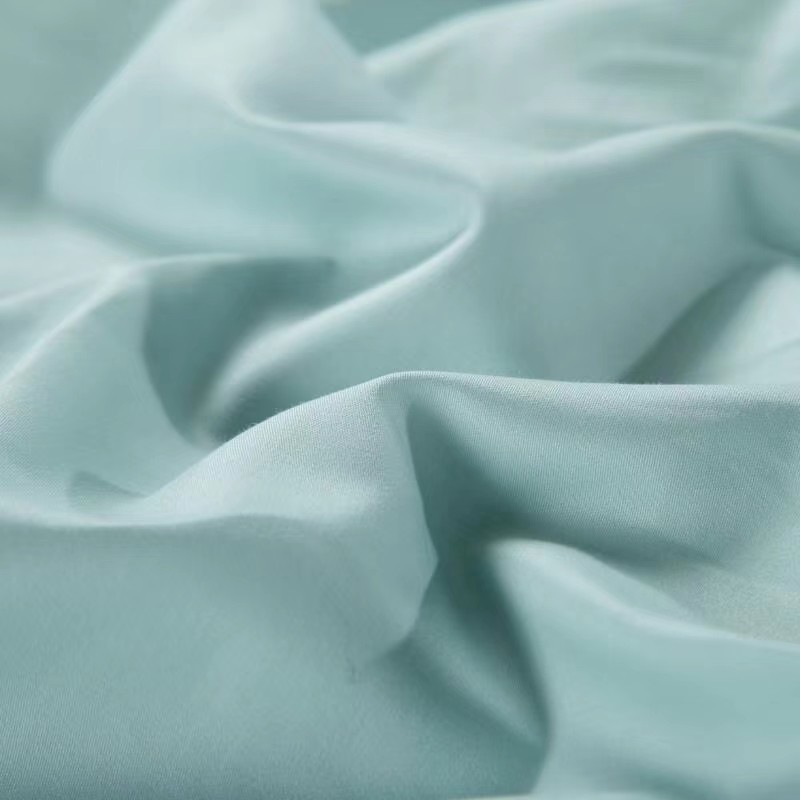 100% Cotton 60*40S 300TC Dyed 135gsm Sateen Fabric