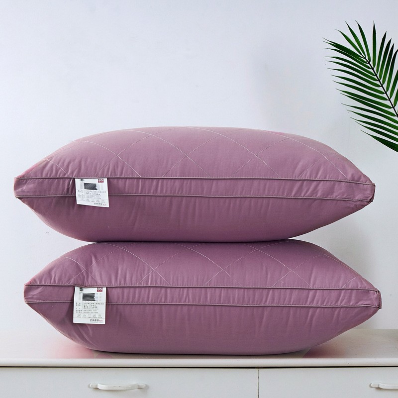 100% Cotton Casing with Polyester Filling Quilted Pillow