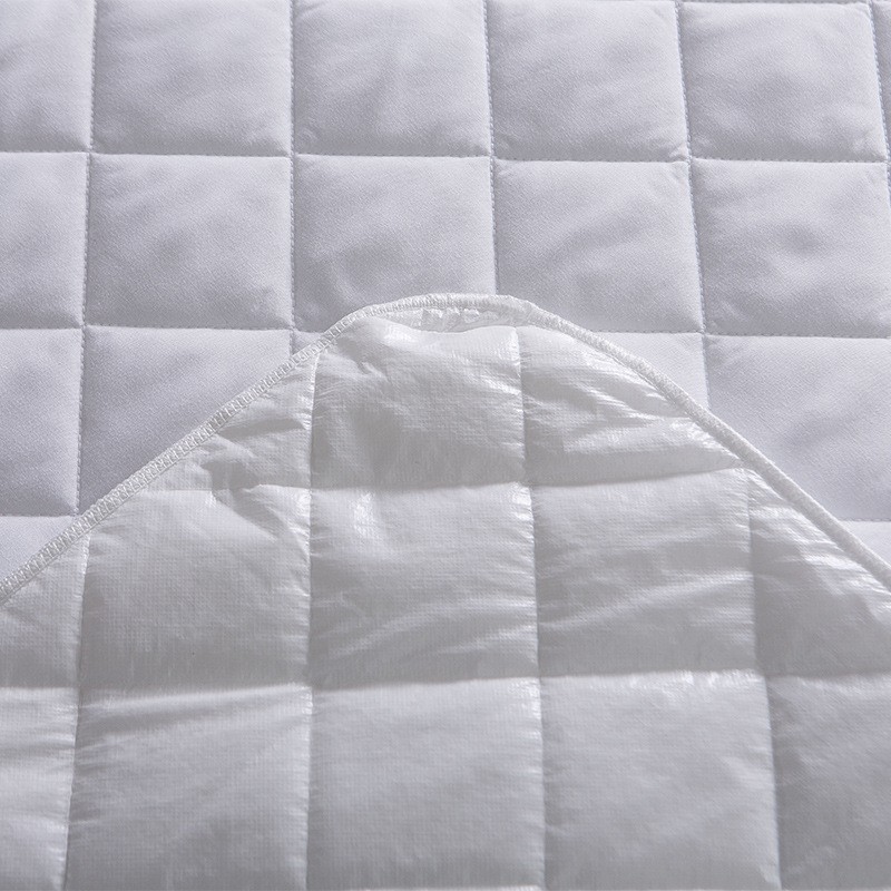100% Microfiber Casing with Polyester Filling Quilted PU Waterproof Mattress Topper