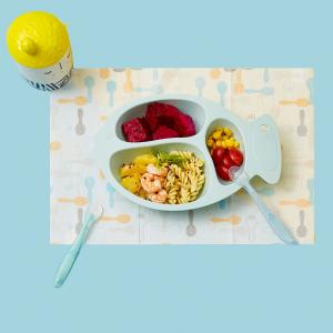 Cute Waterproof Disposable Table Mat for Baby Cute Waterproof Disposable Table Mat for Baby