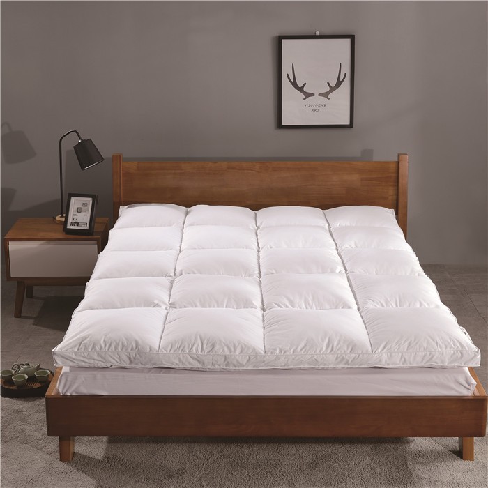 Down Proof 100% Cotton Cover Filled with 2-4cm White Goose Feather Stitching Mattress Topper