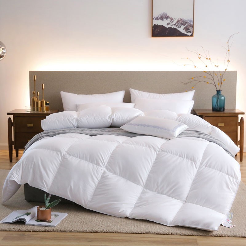 Down Proof 100% Cotton Cover Filled with 95% White Goose Down Stitching Duvet