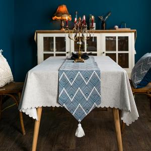 Dust-proof for Dinning Table Decoration Table Runner with Tassels