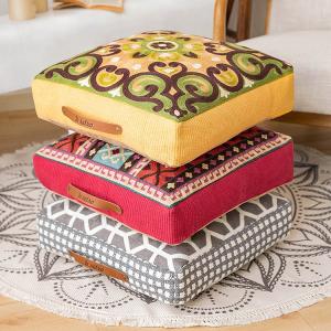 Home Decoration Embroidered Pouf Ottomans Outdoor Floor Pouf 