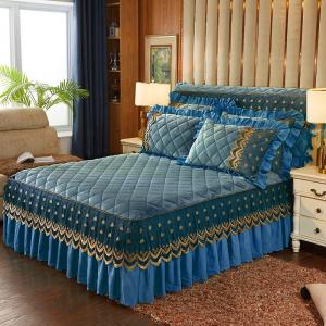 Patchwork Bedspread With Skirt